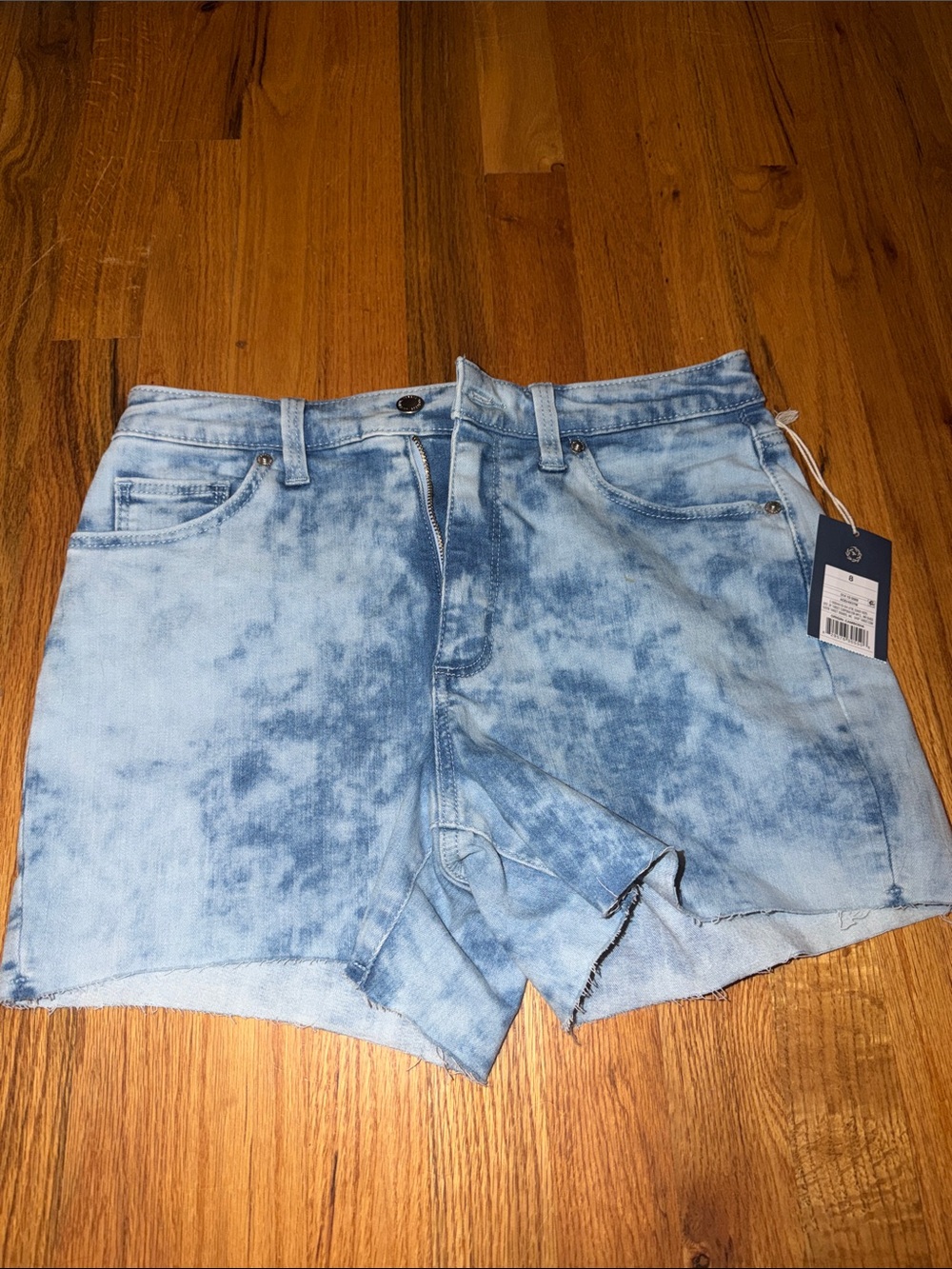 Universal Thread Light Blue Acid Wash/Tie dye Jean Shorts NWT Size 8